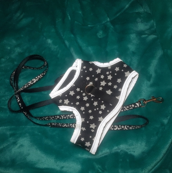 REFLECTIVE Stars Matching Pet Harness & Leash Duo Set (NWOT) - Picture 4 of 6